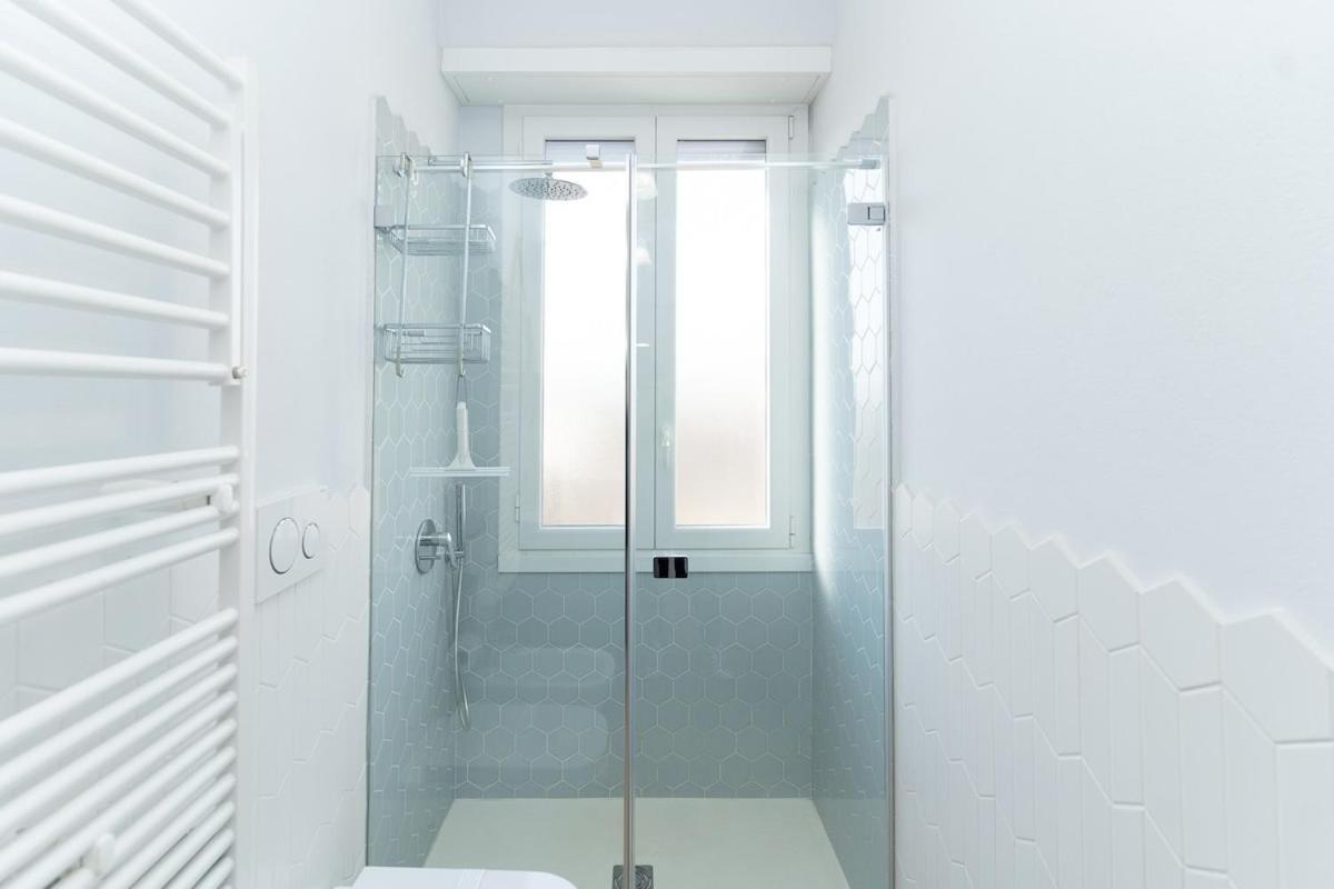 Appartement Bright In Front Of Navigli With Ac Wifi *